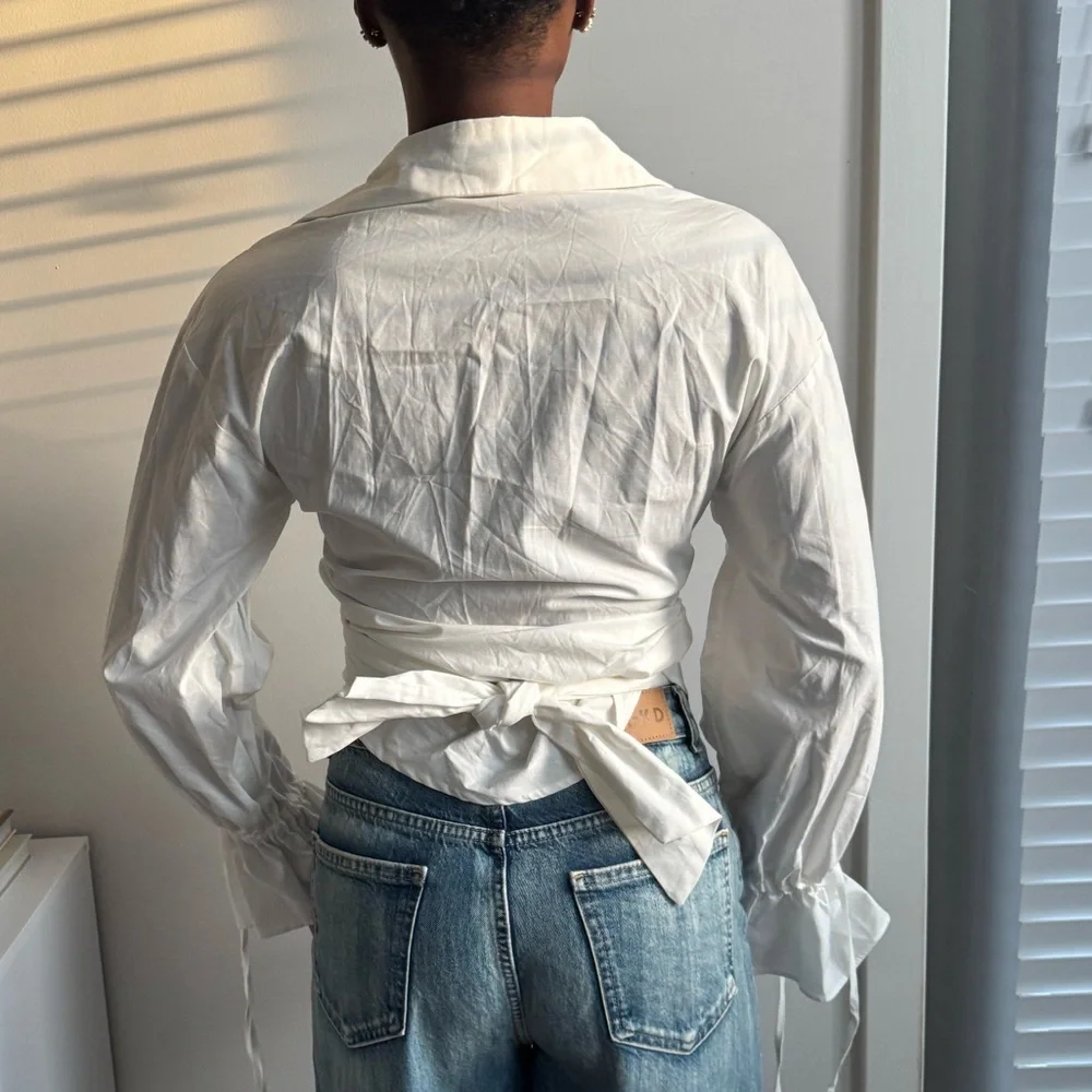 NWOT White Wrap Blouse V Neck Long Sleeve - Picture 2 of 7